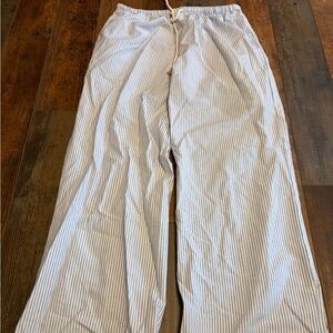 Women’s SHEIN blue and white striped dress pants size large